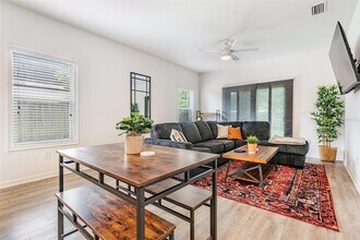 2604 N Highland Ave in Tampa, FL - Building Photo - Building Photo