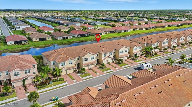 2870 Blossom Wy in Naples, FL - Building Photo - Building Photo