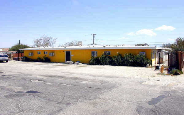 66197 Cahuilla Ave in Desert Hot Springs, CA - Foto de edificio - Building Photo