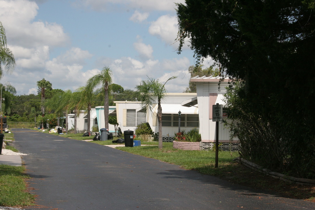 Happy Haven in Osprey, FL - Foto de edificio