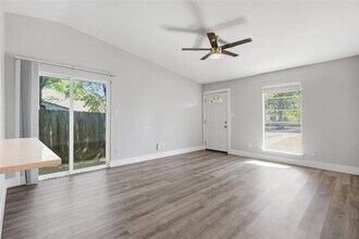 5106 Nuckols Crossing Rd in Austin, TX - Building Photo - Building Photo
