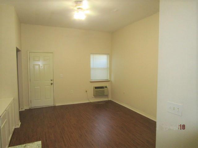 2006 S Travis St in Sherman, TX - Building Photo - Building Photo