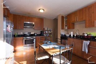6-8 Glenville Ave in Boston, MA - Building Photo