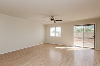 15995 W Vogel Ave in Goodyear, AZ - Building Photo - Building Photo