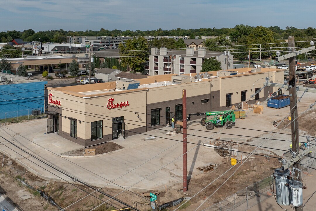 1329 East 42nd Street in Tulsa, OK - Building Photo