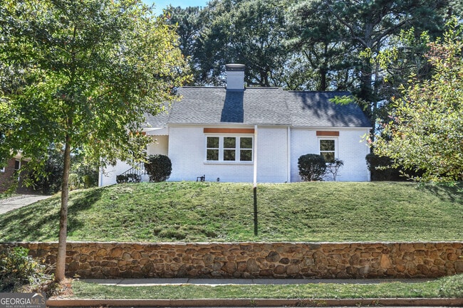 property at 458 Shannon Dr SW