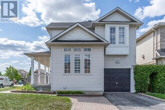24 Babcock Crescent in Milton, ON - Building Photo - Building Photo
