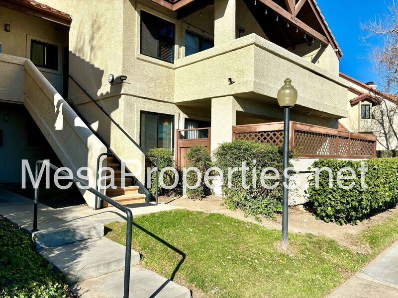 8323 Vineyard Ave in Rancho Cucamonga, CA - Building Photo