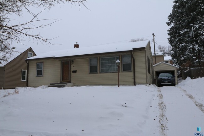 1905 S Western Ave in Sioux Falls, SD - Building Photo - Building Photo