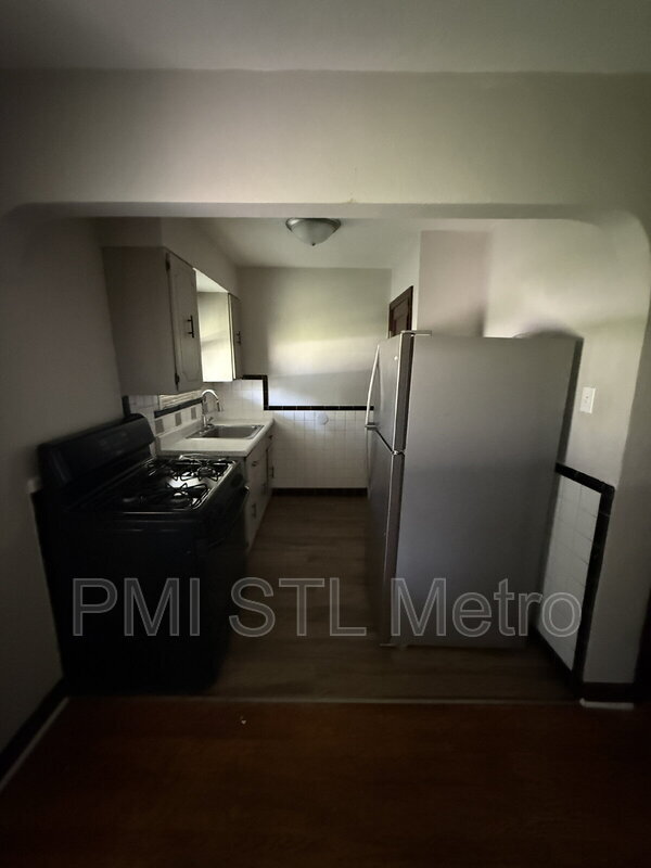 10058 Dorothy Ave in St. Louis, MO - Building Photo - Building Photo