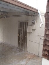 11324 Biona Dr, Unit MVLR Studiotudio in Los Angeles, CA - Foto de edificio - Building Photo