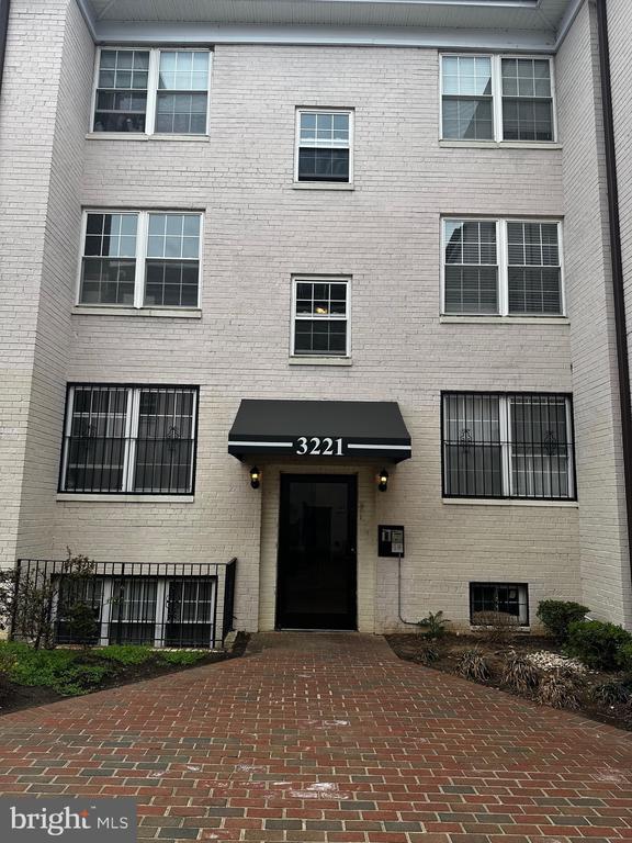 3221 8th St SE in Washington, DC - Building Photo - Building Photo