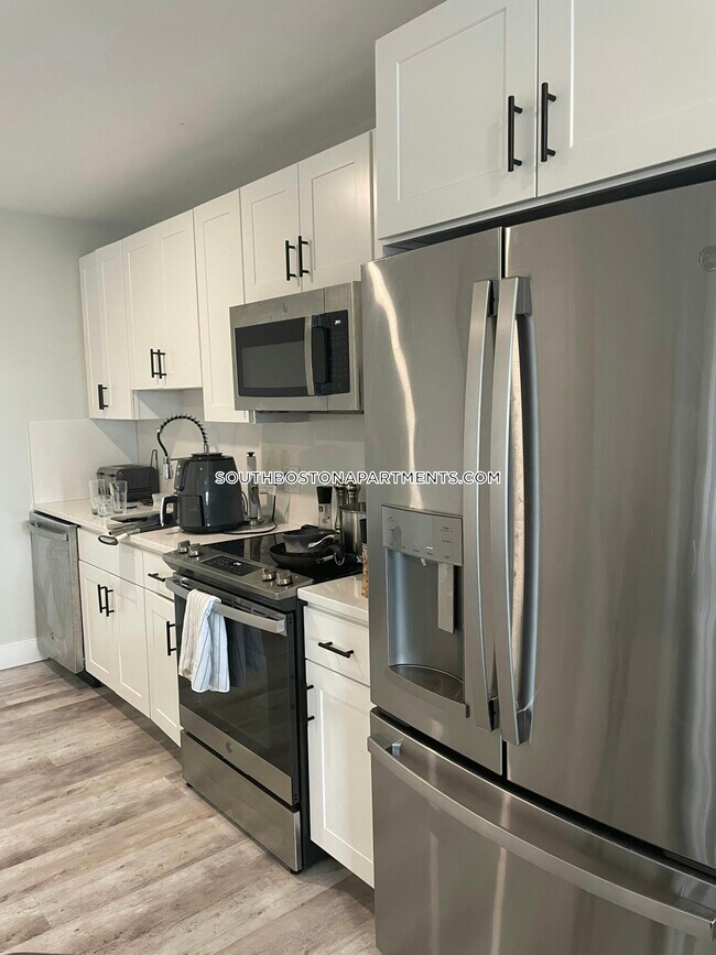 200 Old Colony Ave, Unit 609 in Boston, MA - Building Photo - Building Photo