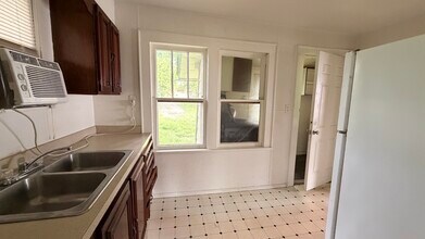 609 N Oklahoma Ave in Shawnee, OK - Building Photo - Building Photo