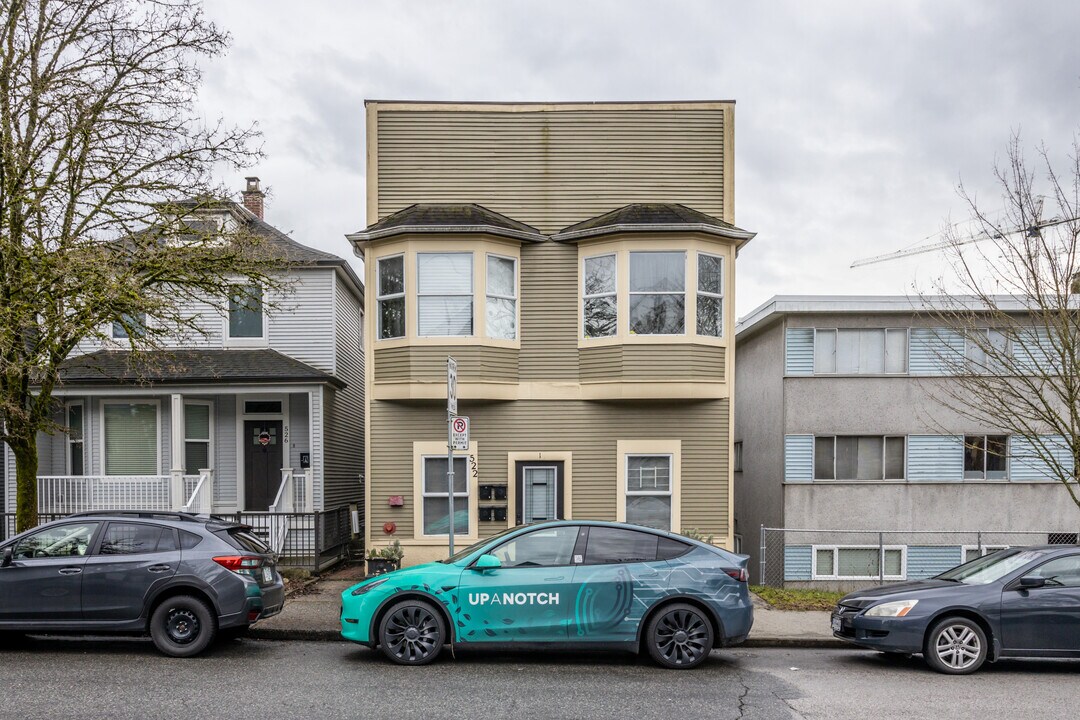 512 Union St in Vancouver, BC - Building Photo