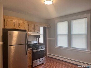 460 Anson St in Bridgeport, CT - Foto de edificio - Building Photo