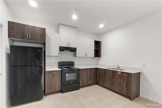 418 N 3rd St-Unit -1 in Donna, TX - Building Photo - Building Photo