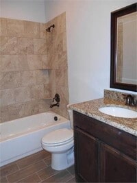 2012 Oliver St photo'