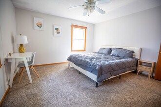 202 NW Sharmin Dr in Ankeny, IA - Building Photo - Building Photo