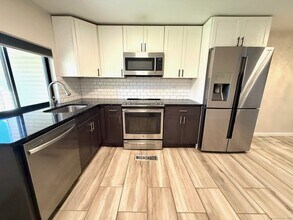 290 Brittany Farms Rd in New Britain, CT - Building Photo - Building Photo