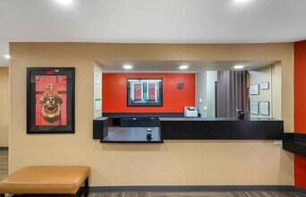 Furnished Studio-St. Petersburg - Clearwat in Clearwater, FL - Building Photo - Building Photo