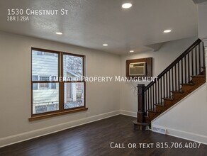 1530 Chestnut St in Rockford, IL - Building Photo - Building Photo