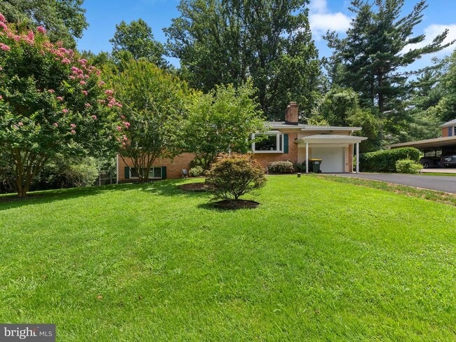 9541 Bel Glade St in Fairfax, VA - Building Photo - Building Photo
