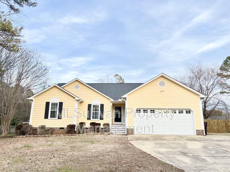 4802 Lazyriver Dr in Durham, NC - Building Photo