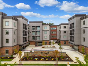 The Lux in Arlington, WA - Foto de edificio - Building Photo