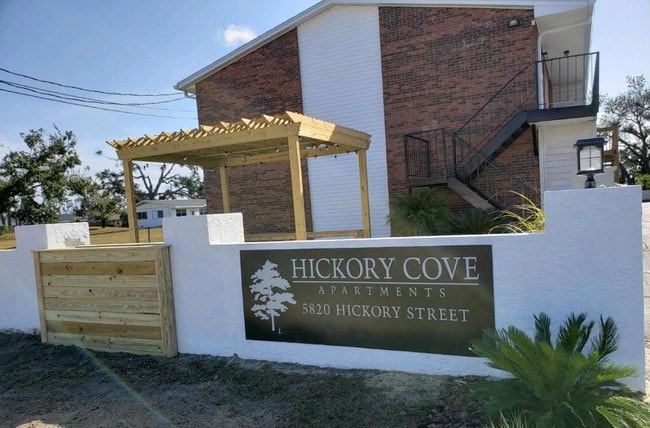5820 Hickory St, Unit Apt 13 in Panama City, FL - Building Photo - Building Photo