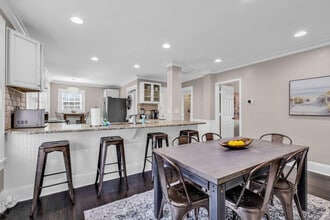 822 Parkwood Ave in Charlotte, NC - Building Photo - Building Photo