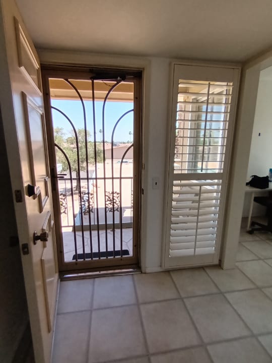 1620 W Cambridge Ave in Phoenix, AZ - Building Photo