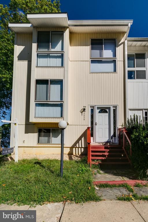 9836 Sweet Mint Dr in Vienna, VA - Building Photo - Building Photo