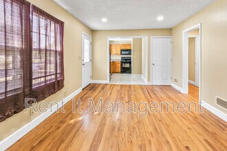 2609 S Crawford St in Bellevue, NE - Foto de edificio - Building Photo