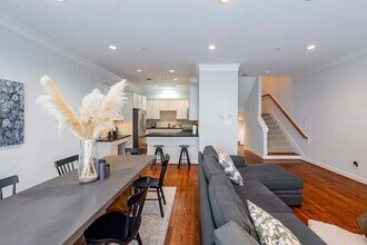 2210 Mid Ln in Houston, TX - Building Photo - Building Photo