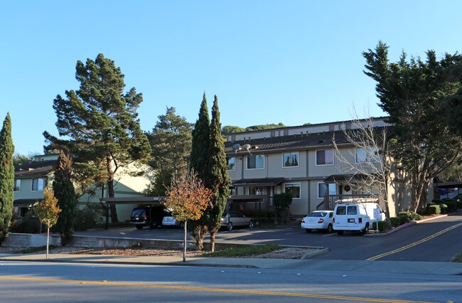 3430 San Pablo Dam Rd in San Pablo, CA - Foto de edificio - Building Photo