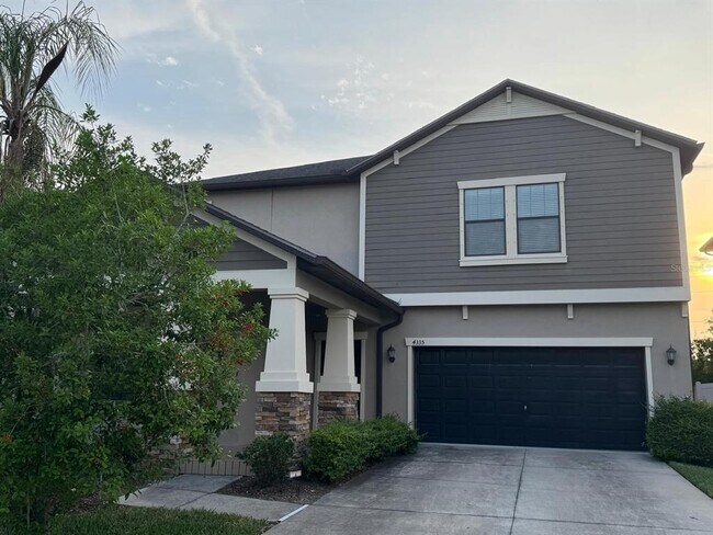 4335 Mount Bandon Dr in Land O Lakes, FL - Building Photo - Building Photo