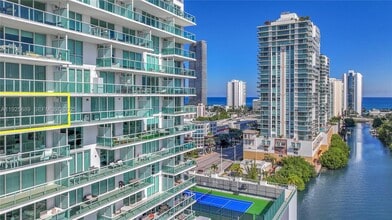 400 Sunny Isles Blvd in Sunny Isles Beach, FL - Foto de edificio - Building Photo