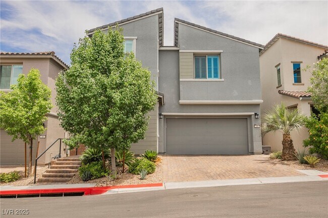 property at 44 Verde Rosa Dr