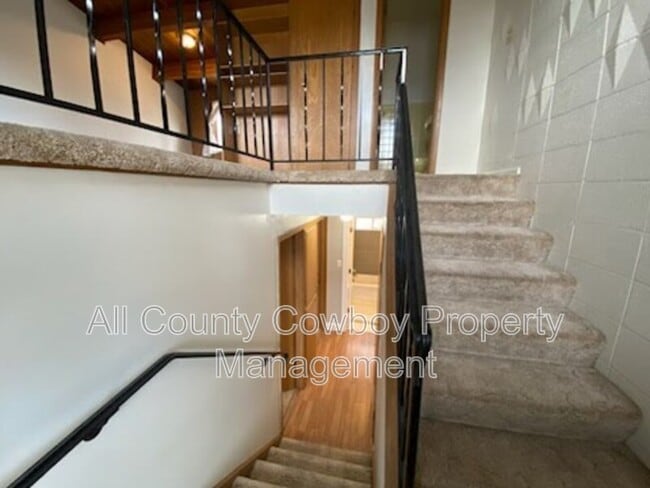 1000 E Garfield St in Laramie, WY - Building Photo - Building Photo