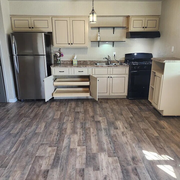 340 Las Cruces in Las Cruces, NM - Foto de edificio