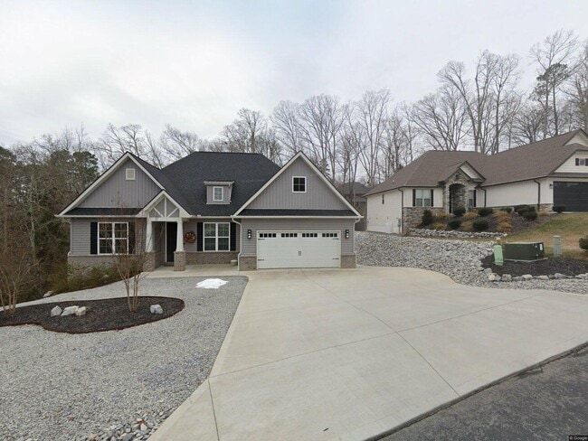 property at 416 Seminole Pl