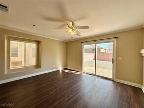 7576 Jacaranda Leaf St in Las Vegas, NV - Building Photo - Building Photo