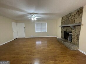 2596 Woodland Dr NW in Kennesaw, GA - Building Photo - Building Photo