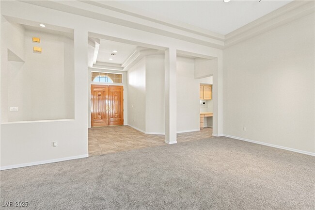 property at 10548 Findlay Ave