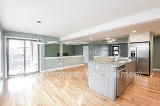 7077 E Wyoming Pl in Denver, CO - Building Photo - Building Photo
