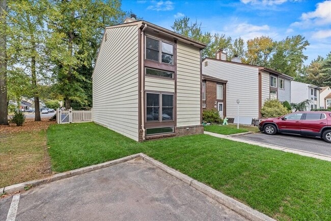 421 Barton Run Blvd in Marlton, NJ - Building Photo - Building Photo