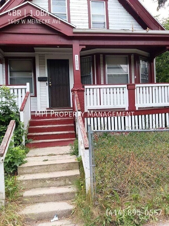 property at 1609 W Meinecke Ave