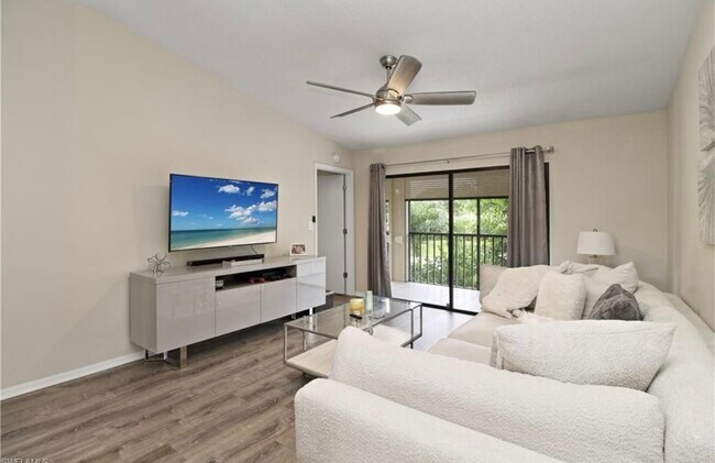 property at 9285 Lake Park Dr