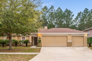 2230 Brian Lakes Dr E in Jacksonville, FL - Building Photo